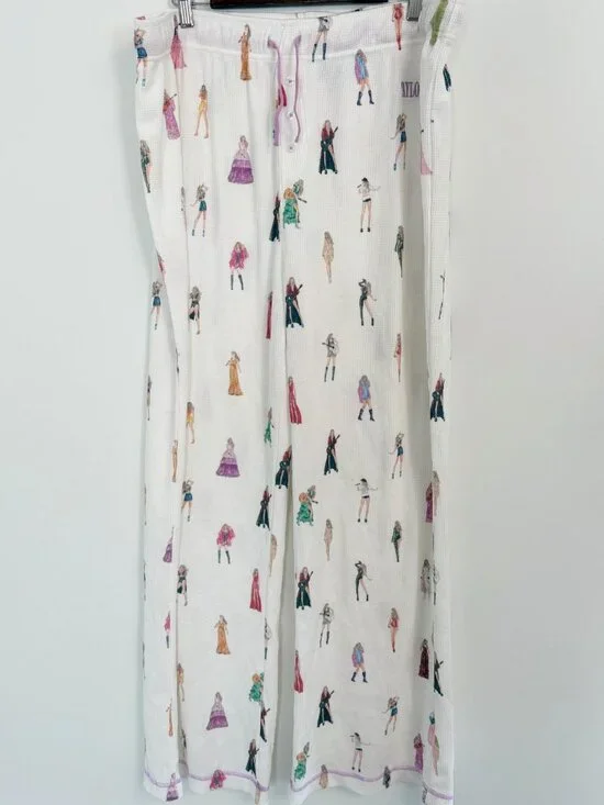 β¨ Taylor Swift The Eras Tour Pajama Set β¨ - Picture 8 of 15